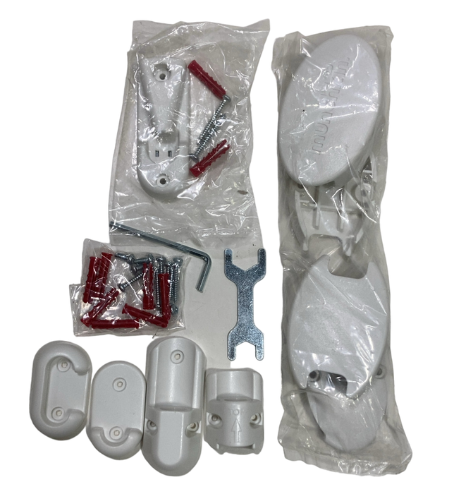 Shop Munchkin Extending XL Gate, White at Goodbuygears