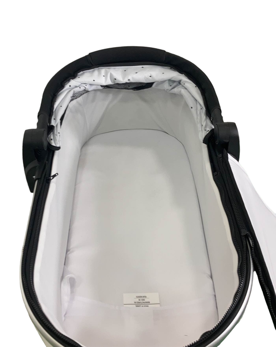 Shop Mockingbird Bassinet, Black at Goodbuygears