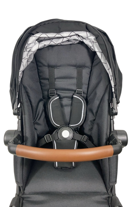 Shop Mockingbird 2nd Seat Kit 2.0, Black, Silver With Penny Leather, Windowpane at Goodbuygears