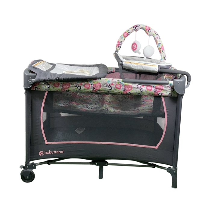 Shop Baby Trend Lil Snooze Deluxe Nursery Playard, Flora at Goodbuygears