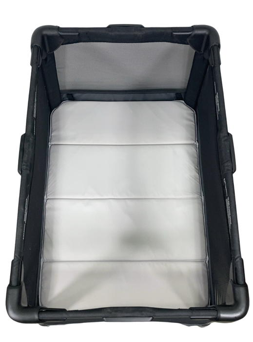 Shop 4moms Breeze Playard Plus, Black, 1039 at Goodbuygears