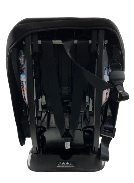 Shop Graco TrioGrow SnugLock 3-in-1 Car Seat, 2024, Leland at Goodbuygears
