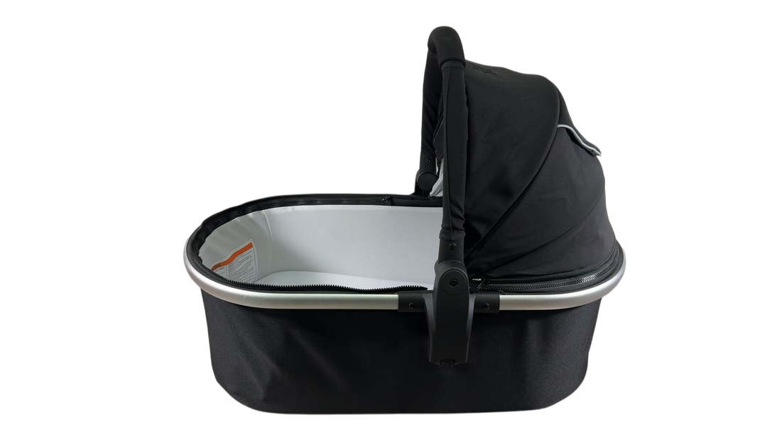 Shop Mockingbird Bassinet, Black at Goodbuygears