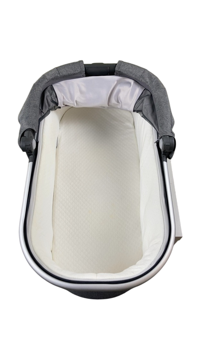 Shop UPPAbaby VISTA V2 Stroller, 2019, Jordan (Charcoal Melange) at Goodbuygears
