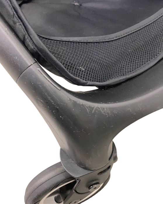 Shop Bugaboo Butterfly Stroller, Midnight Black, 2023 at Goodbuygears