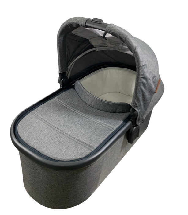Shop UPPAbaby Bassinet V3, Greyson (Charcoal Mélange) at Goodbuygears