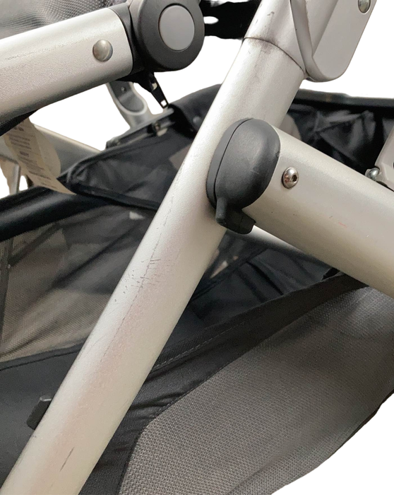 Shop UPPAbaby VISTA V2 Stroller, 2020, Jordan (Charcoal Melange) at Goodbuygears