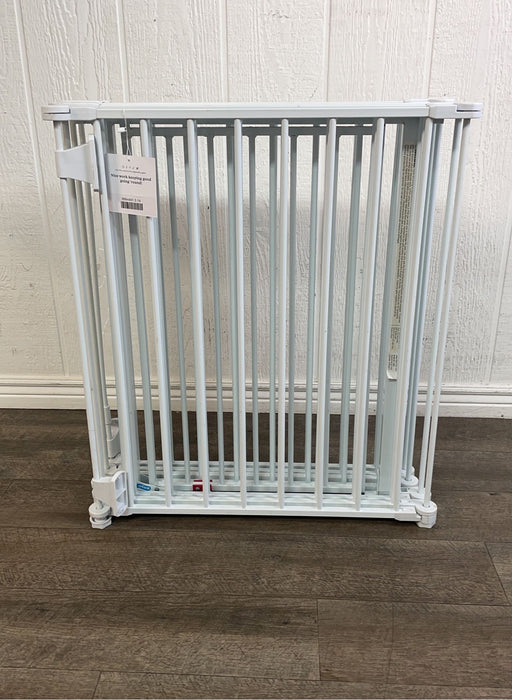 used Regalo 4-in-1 Play Yard