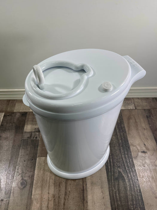 Shop Ubbi Diaper Pail, White at Goodbuygears