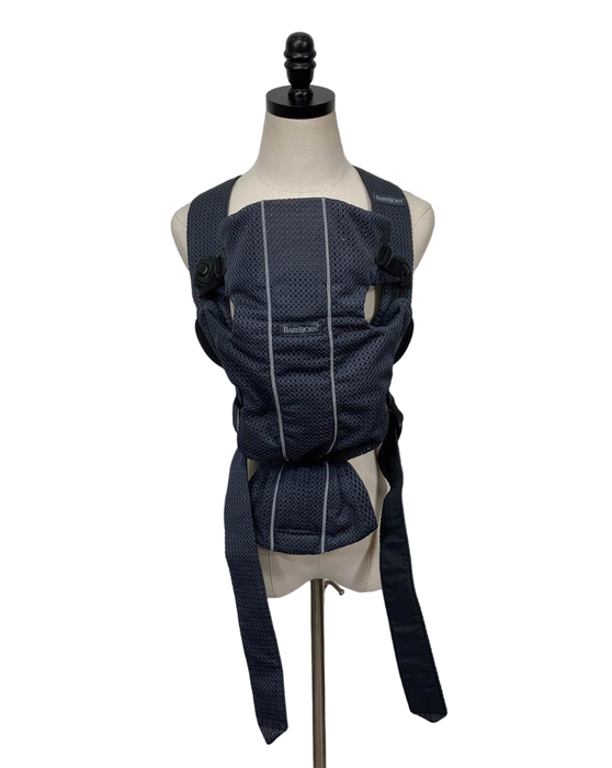 Shop BabyBjorn Baby Carrier Mini, Anthracite 3D Mesh at Goodbuygears
