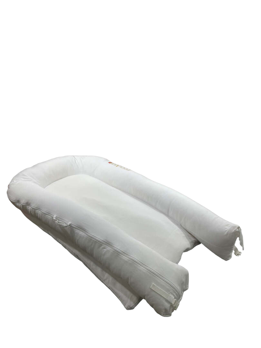 Shop DockATot Grand Dock, Pristine White at Goodbuygears