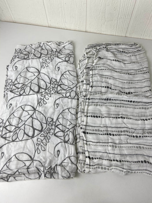 used BUNDLE Bamboo Swaddle Blankets