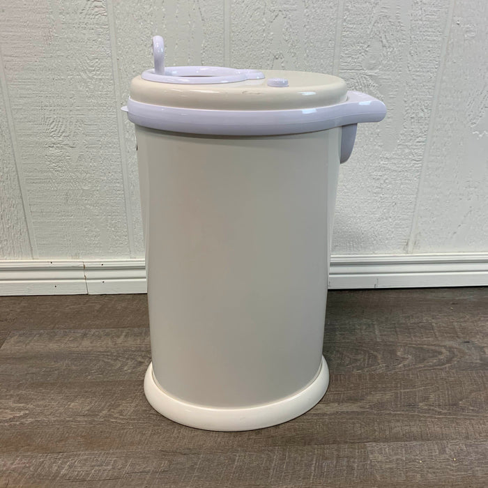 secondhand Diapering Accessories