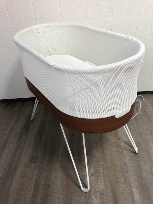 secondhand Happiest Baby SNOO Smart Sleeper