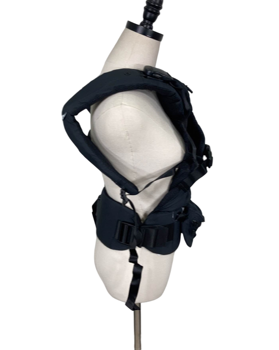 Shop Colugo The Baby Carrier, Black at Goodbuygears
