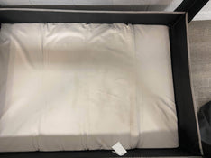 Graco Pack N Play Nearby Seat Playard