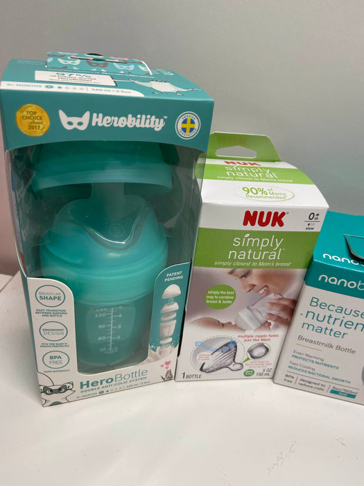 secondhand BUNDLE Baby Bottles, 4 pack Variety