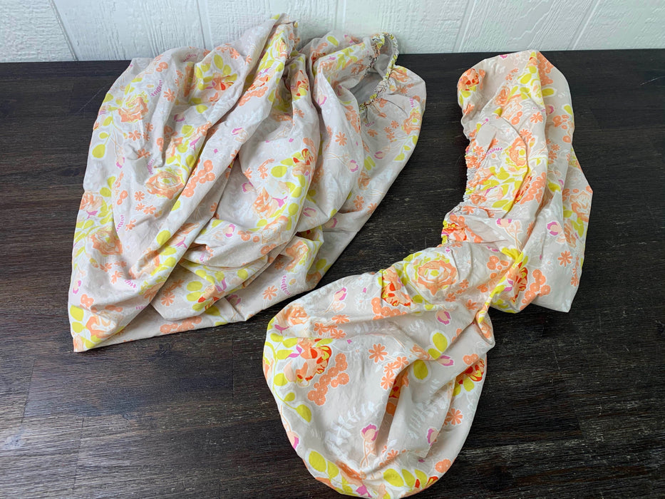 Shop BUNDLE Rockytop Designs, Crib Sheet And Changing Pad Cover, Floral at Goodbuygears
