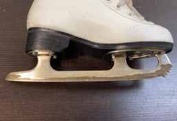 Shop Hespeler Junior Figure Skates, Size 12J at Goodbuygears