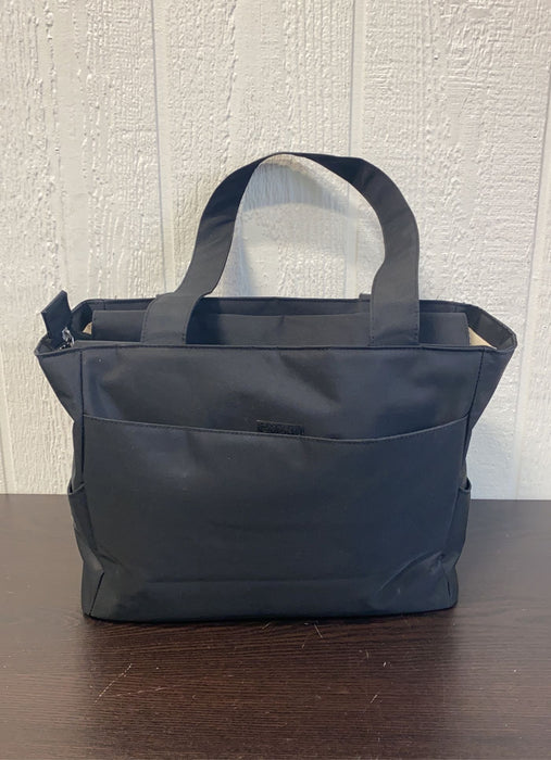 Shop Medela Pump In Style Advanced Breast Pump With Tote and Battery Adapter at Goodbuygears
