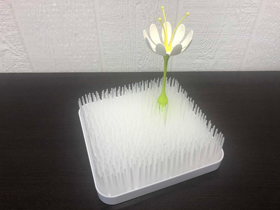 secondhand Boon Grass Countertop Drying Rack with Accessory