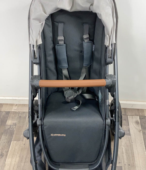Shop UPPAbaby VISTA V2 Stroller, 2021, Greyson (Charcoal Melange) at Goodbuygears
