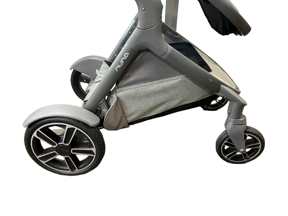Shop Nuna Demi Grow Stroller, 2019, Threaded at Goodbuygears