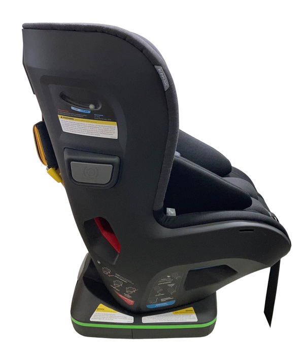 Shop UPPAbaby KNOX Convertible Car Seat, Jake Black, 2022 at Goodbuygears