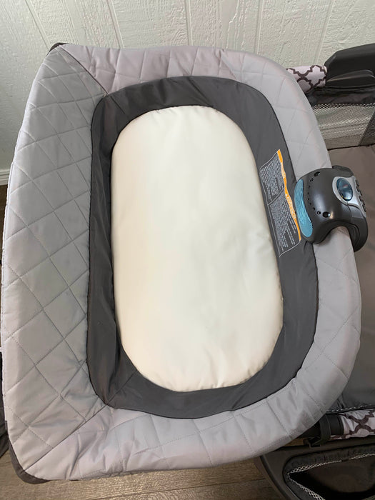 secondhand Graco Pack N’ Play With Changer