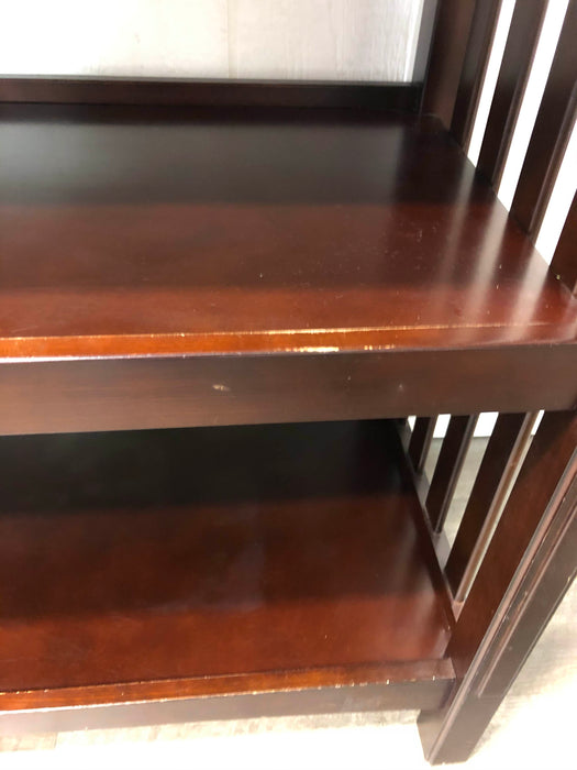 secondhand Change Tables