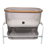 Shop Maxi-Cosi Iora Bedside Bassinet, Horizon Sand at Goodbuygears
