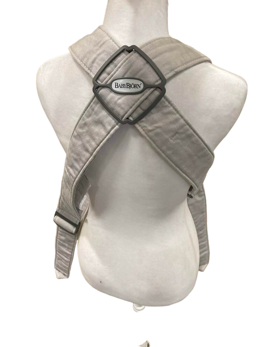 Shop BabyBjorn Baby Carrier Mini, Light Gray 3D Jersey at Goodbuygears