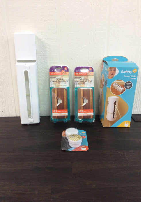used BUNDLE Baby Proofing Items