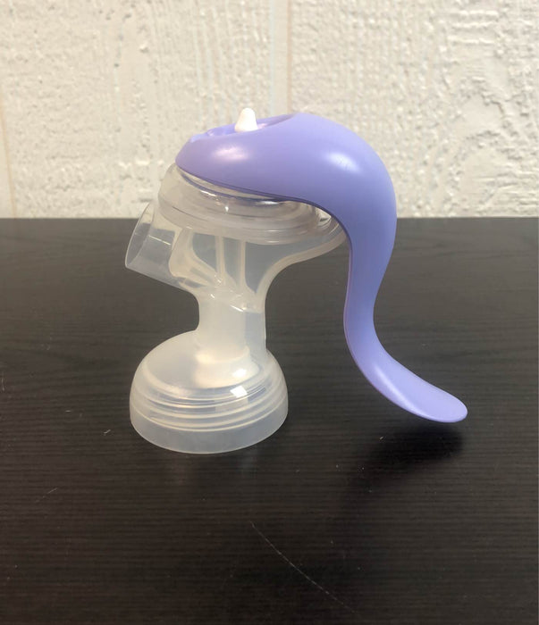 Shop Lansinoh Manual Breast Pump at Goodbuygears