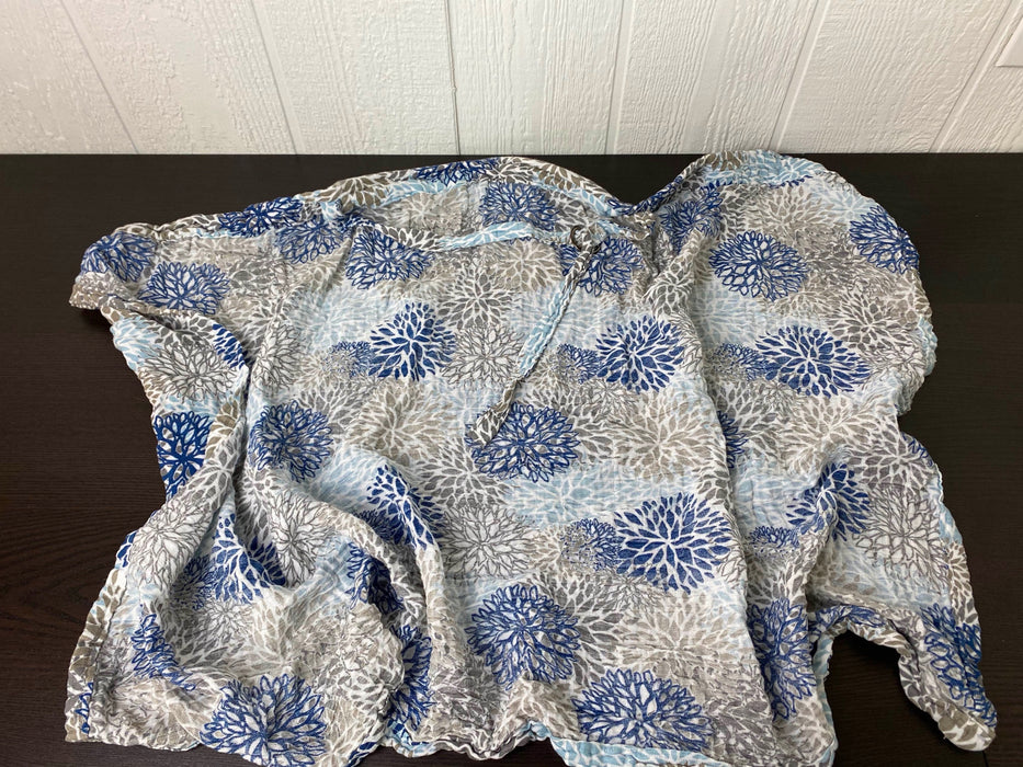 secondhand Nursing Cover