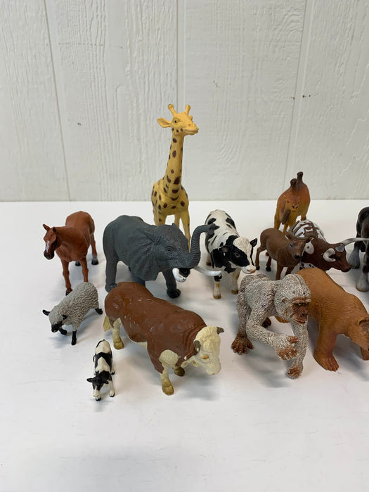 secondhand BUNDLE Plastic Animals