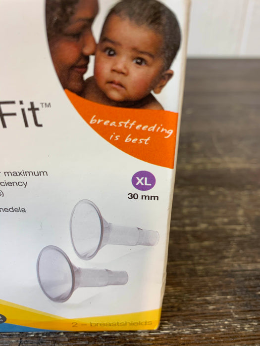 secondhand Medela PersonalFit Breast Shields