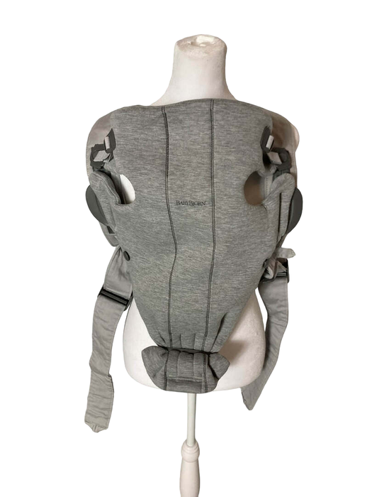 Shop BabyBjorn Baby Carrier Mini, Light Gray 3D Jersey at Goodbuygears