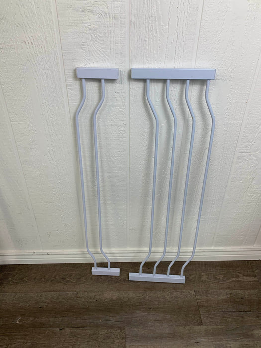 used Summer Infant Multi-Use Walk Through Gate