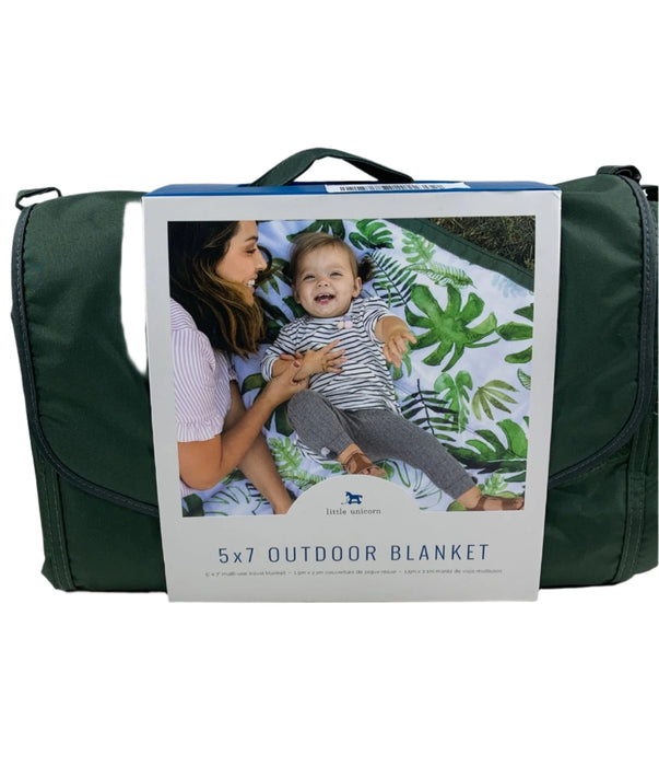 used Little Unicorn 5 x 7 Outdoor Blanket