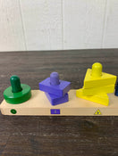 secondhand Melissa & Doug Stack & Sort Board