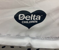 Shop Delta Children Deluxe Gliding Bassinet at Goodbuygears