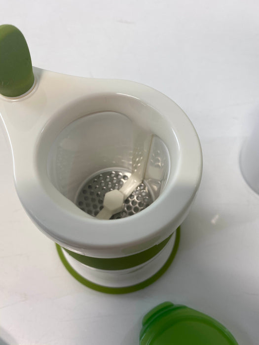 secondhand Feeding Accessories