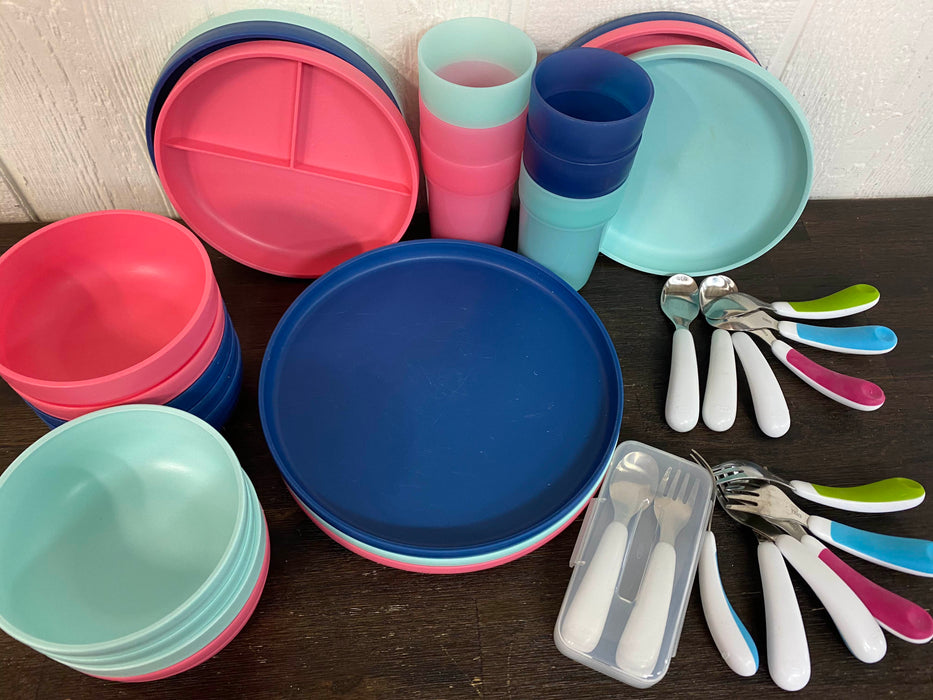 secondhand Pillowfort Plastic Dishes