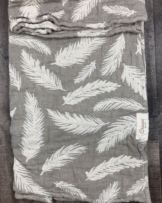 Shop Crane Baby Cotton Muslin Jacquard Blanket, Grey Feather at Goodbuygears