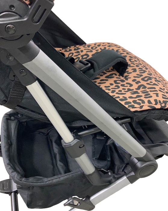 Shop Colugo Compact Stroller, 2023, Wild Child at Goodbuygears