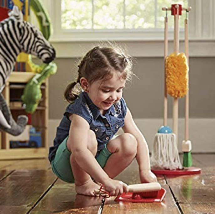 secondhand Melissa & Doug Let’s Play House! Dust! Sweep! Mop!