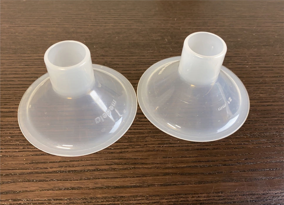 Shop Medela Pump In Style Advanced Breast Pump With Tote and Battery Adapter at Goodbuygears