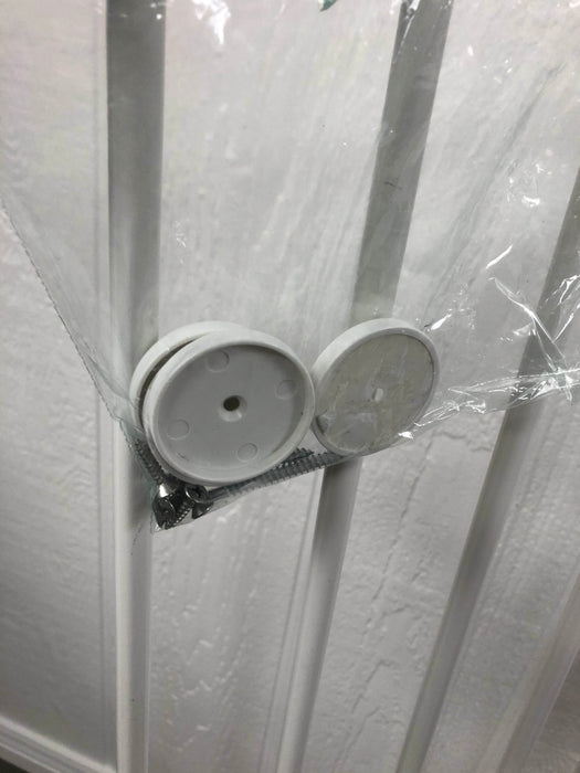 Shop Dreambaby Swing Closed Security Gate (With 2 Extensions) at Goodbuygears