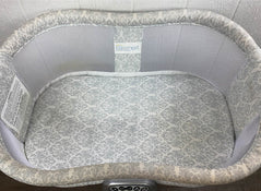 Shop Halo BassiNest Swivel Sleeper, Premiere Series at Goodbuygears